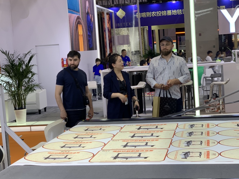 2025j9九游会科技上海地材展完美收官(图3) 2025j9九游会科技上海地材展完美收官(图3)